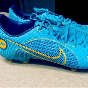 ⚽️ Excellent barely used condition! Nike Mercurial Firm-Ground Soccer Cleats.